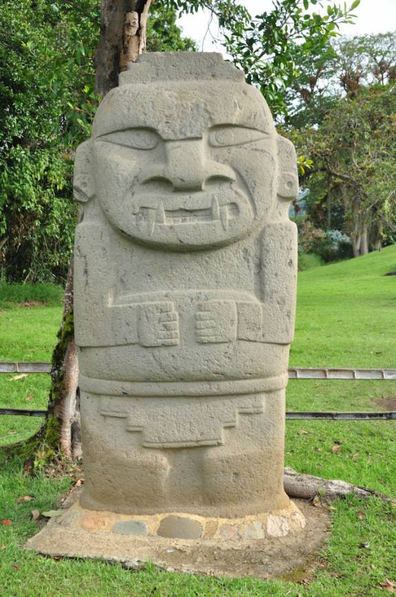 Toten de pedra em San Agustín, na Colômbia